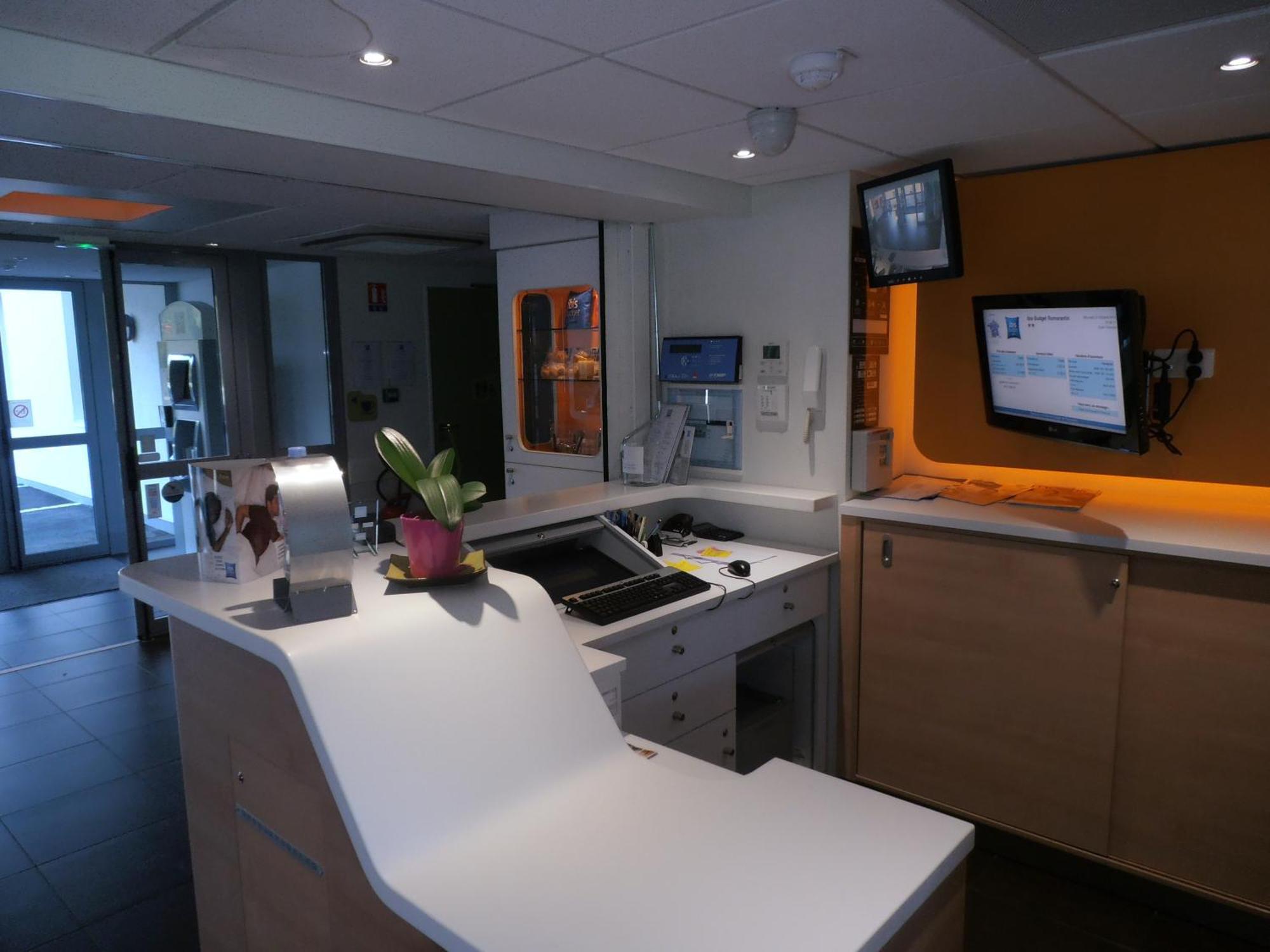 Ibis Budget Romorantin Esterno foto