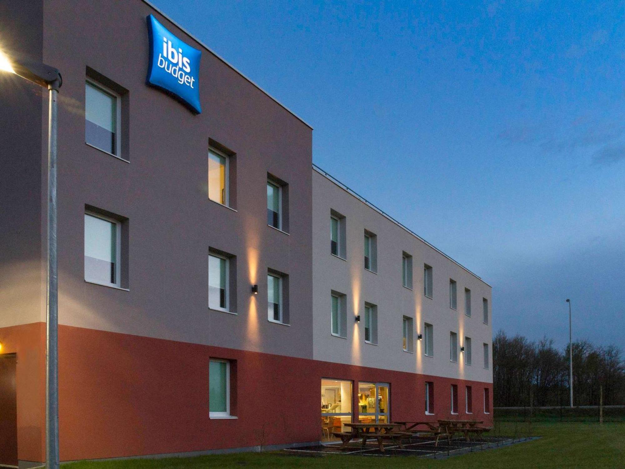 Ibis Budget Romorantin Esterno foto